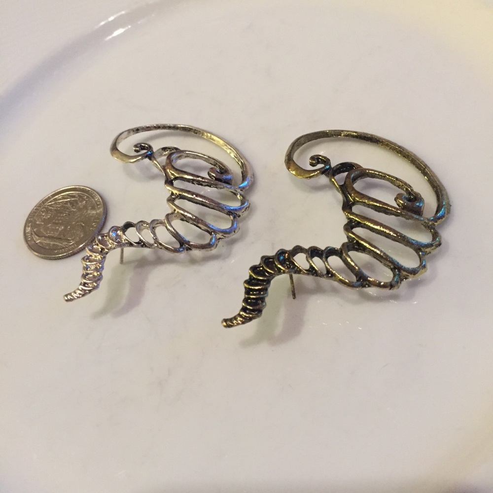 🌪 Awesome Tornado ear-cuff in silver or bronze 🌪 - Picture 3 of 6